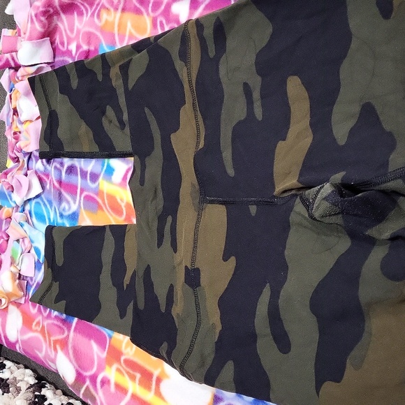 Victoria's Secret PINK Leggings - Picture 5 of 9